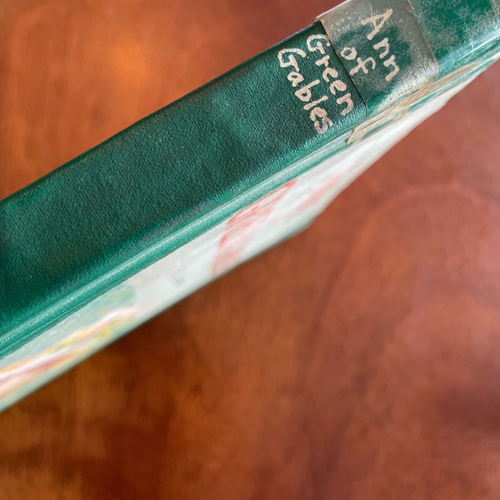 Vintage Anne of Green Gables Book — See Photos for Condition - Picture 3 of 11